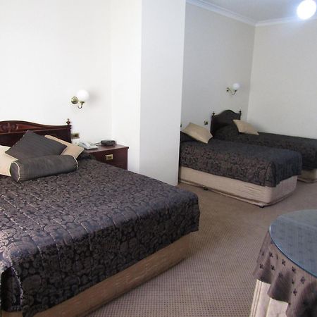 Australian Heritage Motor Inn Dubbo Bagian luar foto