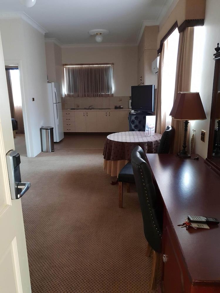Australian Heritage Motor Inn Dubbo Bagian luar foto